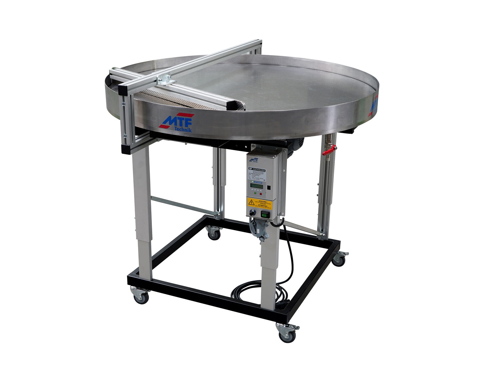 Accumulation table with mobile base frame