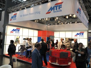 MTF Technik - K 2019: Erfolgreiche Präsentation von integrierten Lösungen für das Materialhandling